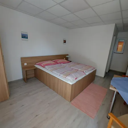 Pauzo Bagyarik Apartament