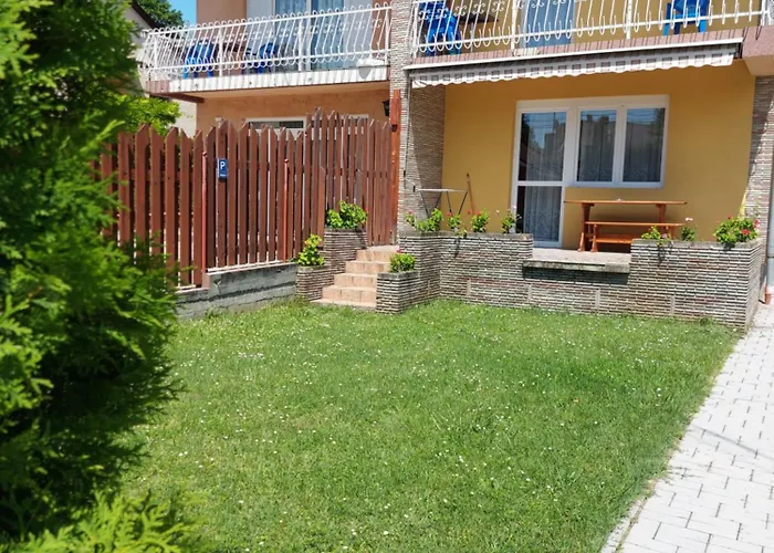 Pauzo Bagyarik * Balatonföldvár