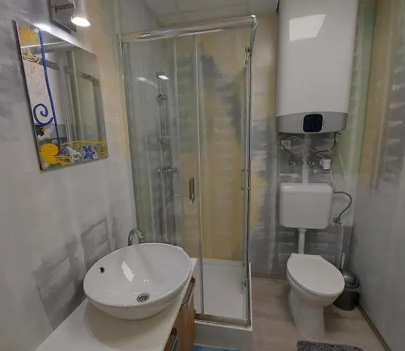 Pauzo Bagyarik Apartmán Balatonföldvár